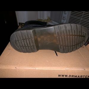 Dr Matens velvet boot